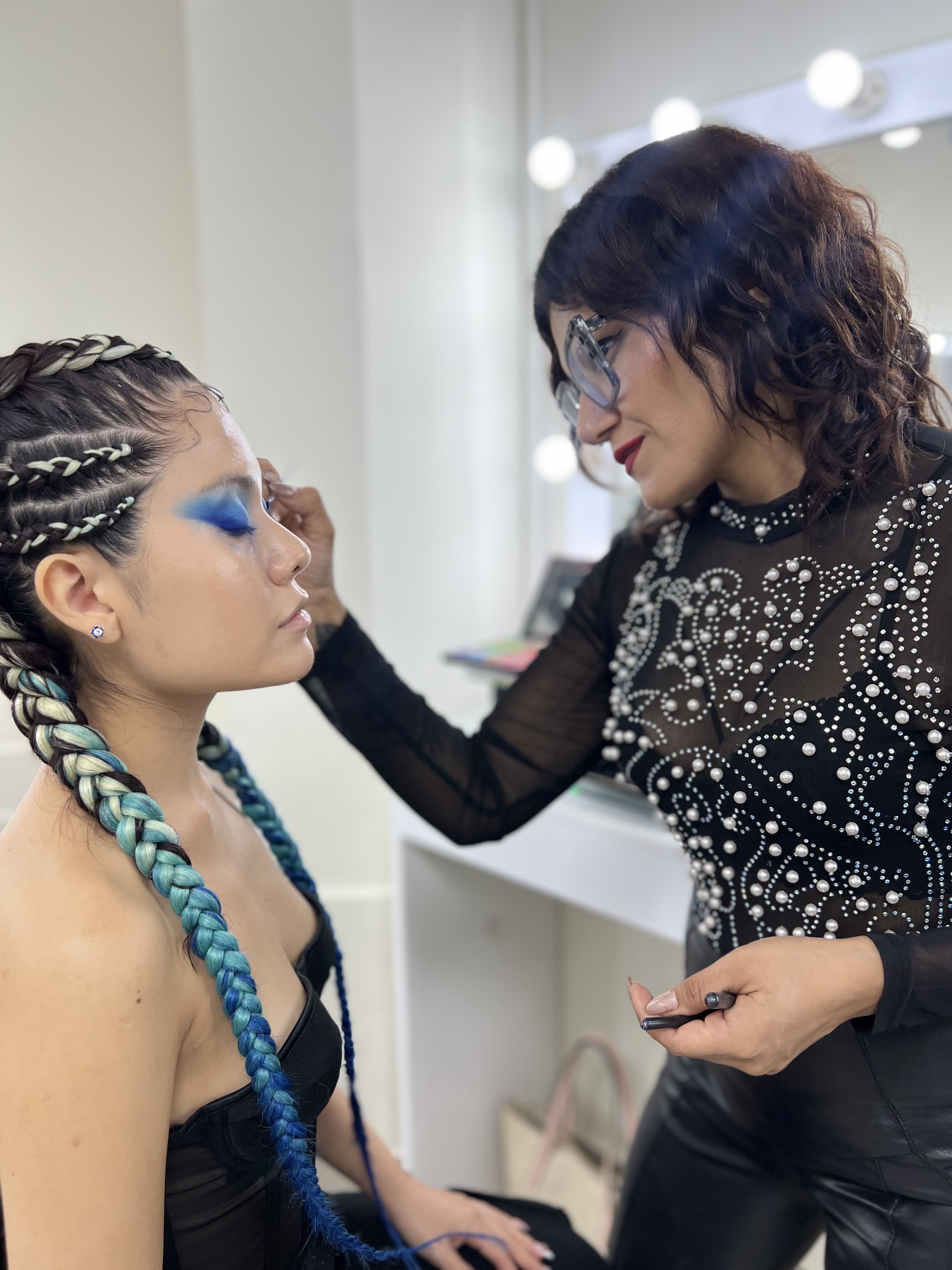 The Beauty School - en clase